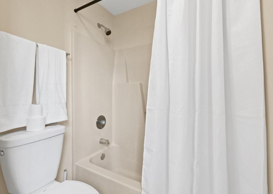 Bright And Cozy 1-Br Condo, Wifi Wilmington Eksteriør bilde