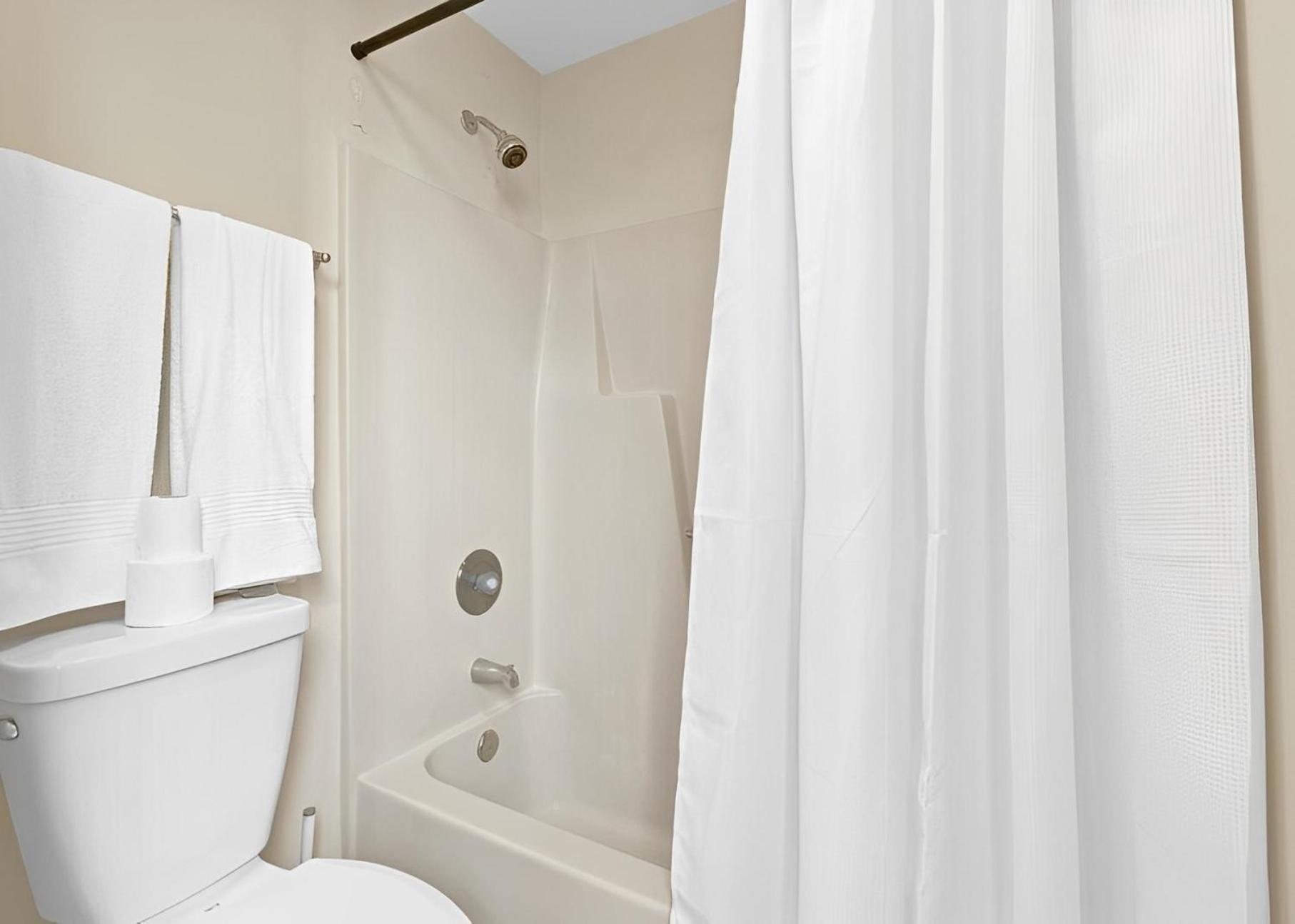 Bright And Cozy 1-Br Condo, Wifi Wilmington Eksteriør bilde